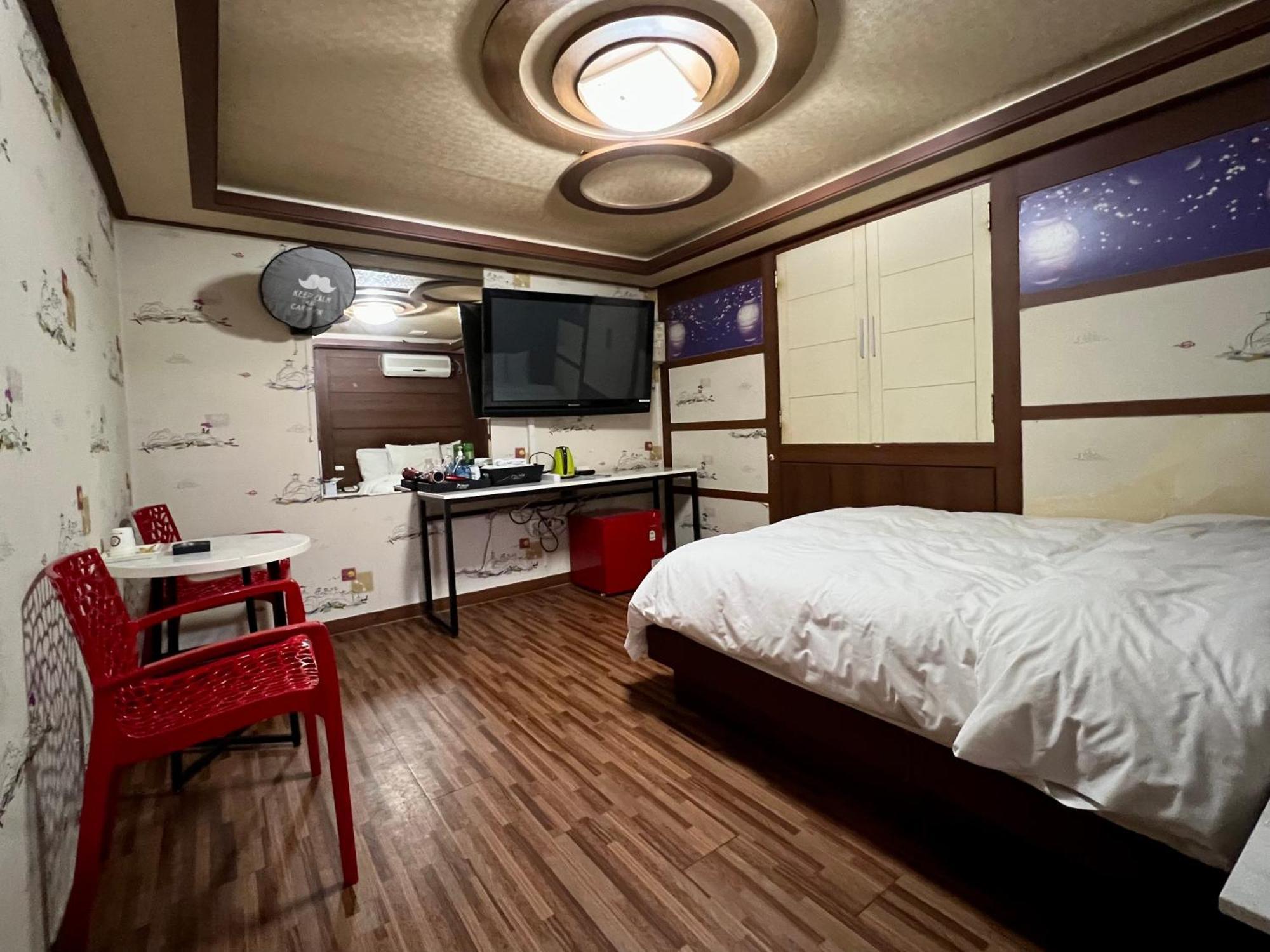 סיאול Picasso Motel מראה חיצוני תמונה
