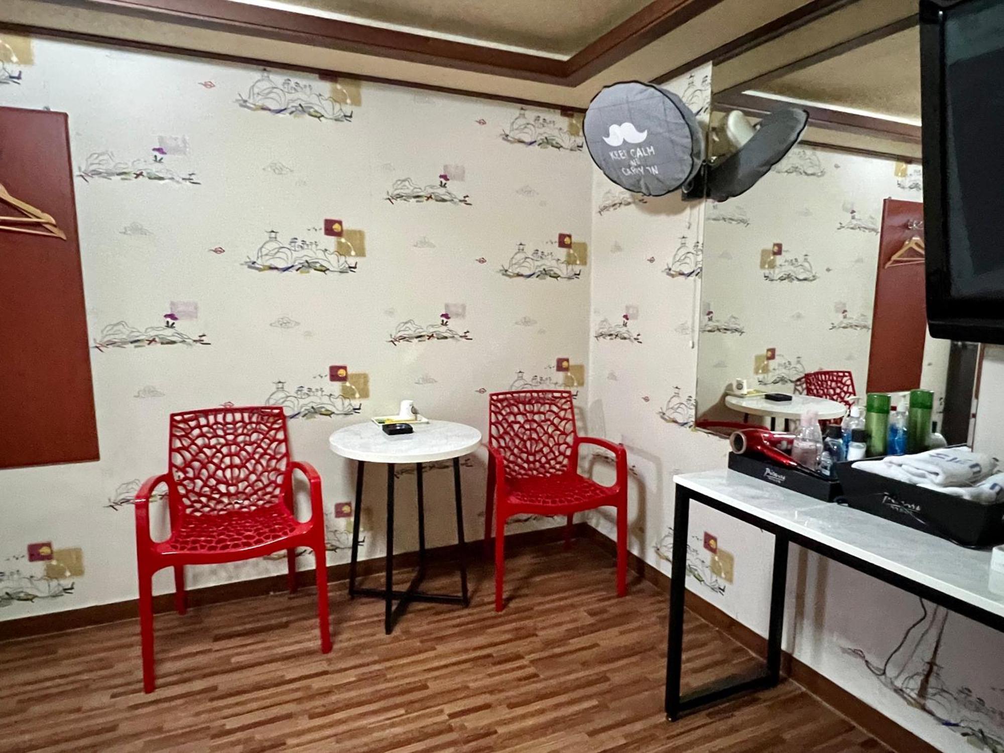סיאול Picasso Motel מראה חיצוני תמונה