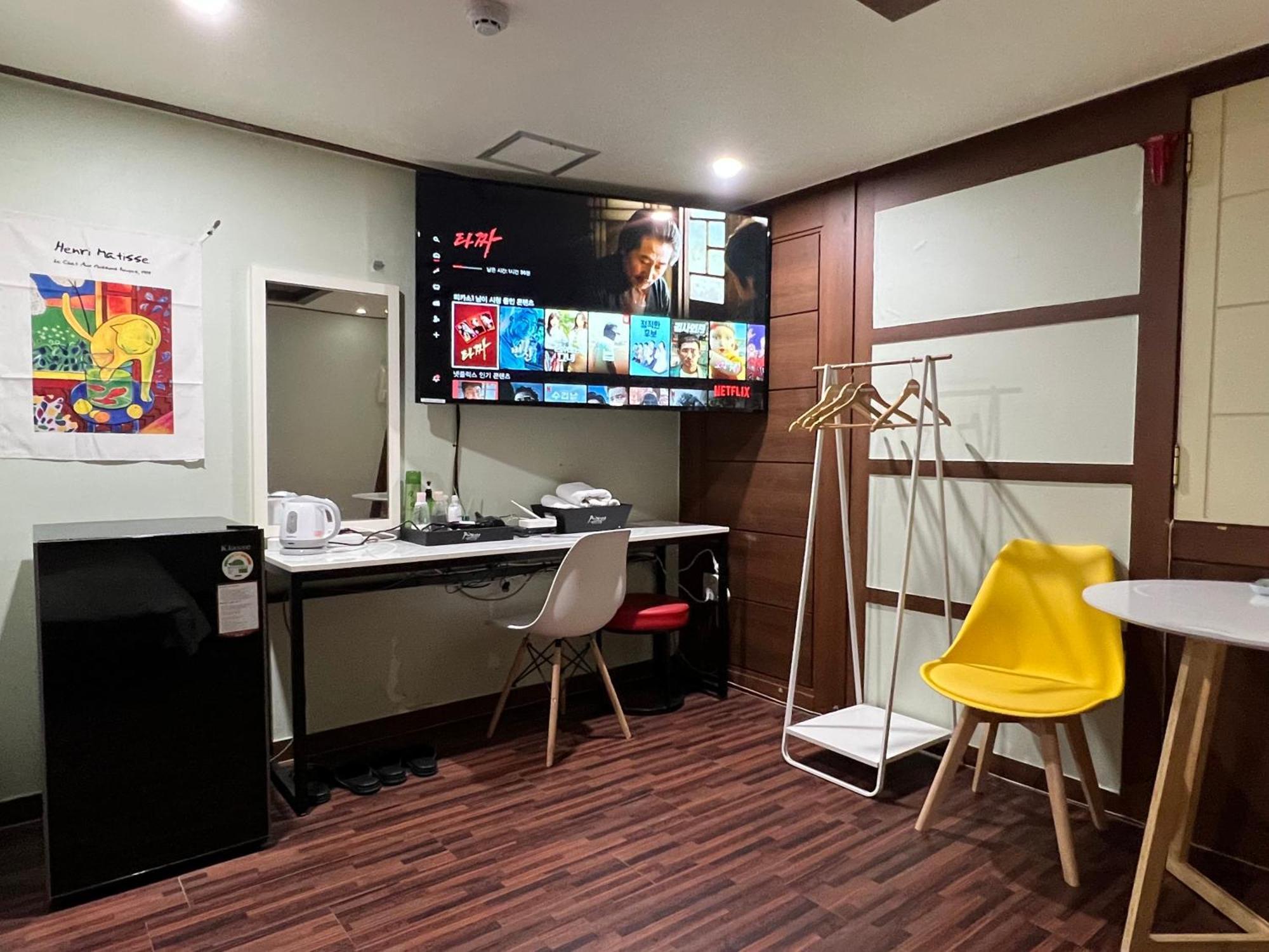 סיאול Picasso Motel מראה חיצוני תמונה